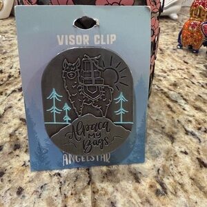 NWT Visor Clip: “ Alpaca My Bags”